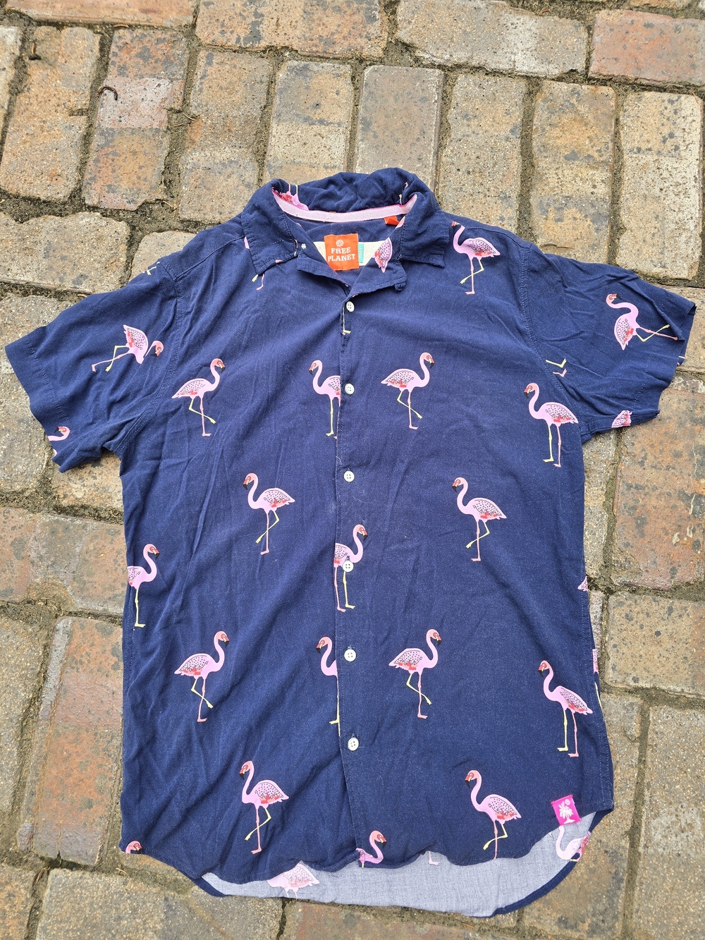Free Planet Navy Blue Short-Sleeve Flamingo Button-Up Shirt Vguc Size Small